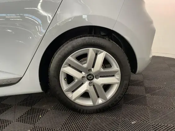 RENAULT CLIO V - voiture d'occasion - Photo 24