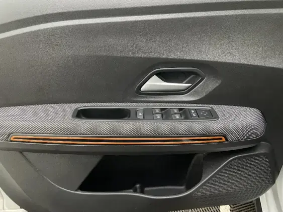 DACIA SANDERO III - voiture d'occasion - Photo 19