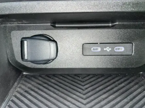 DACIA DUSTER III - voiture d'occasion - Photo 21