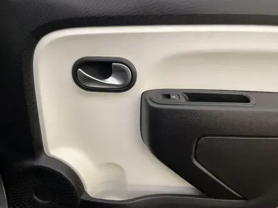 RENAULT TWINGO III - voiture d'occasion - Photo 20