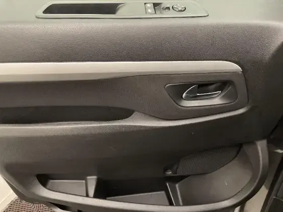 PEUGEOT TRAVELLER - voiture d'occasion - Photo 19