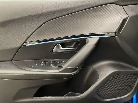 PEUGEOT 2008 II - voiture d'occasion - Photo 19