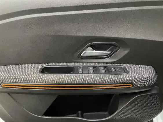 DACIA SANDERO III - voiture d'occasion - Photo 19