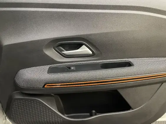 DACIA SANDERO III - voiture d'occasion - Photo 20