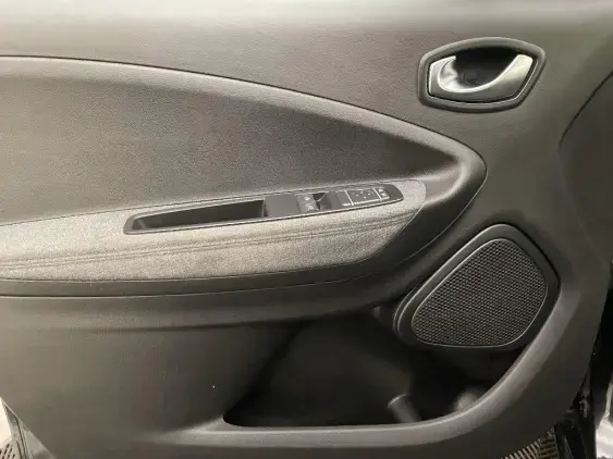 RENAULT ZOE - voiture d'occasion - Photo 19