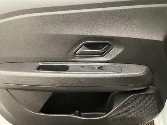 DACIA SANDERO III - voiture d'occasion - Photo 19