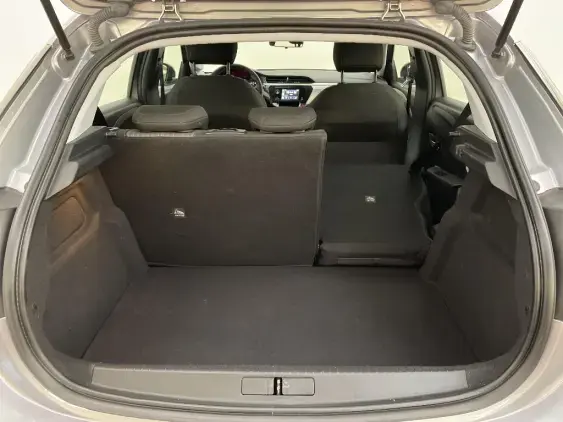 OPEL CORSA F - voiture d'occasion - Photo 16