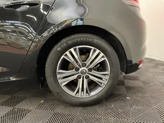 RENAULT MEGANE IV - voiture d'occasion - Photo 24