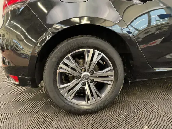 RENAULT MEGANE IV - voiture d'occasion - Photo 25