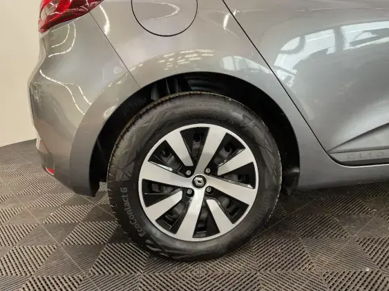 RENAULT CLIO V - voiture d'occasion - Photo 25