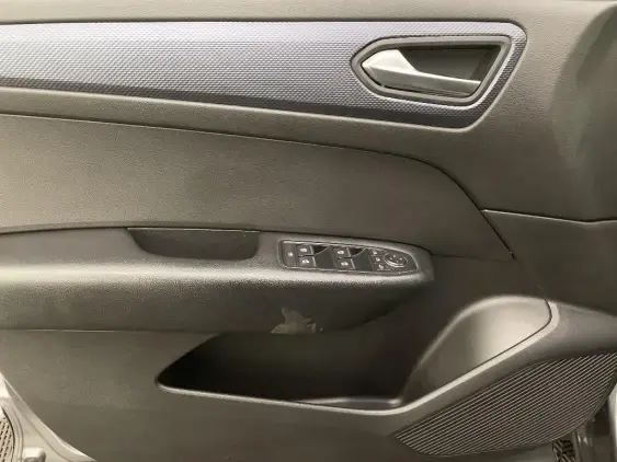 RENAULT ARKANA - voiture d'occasion - Photo 19