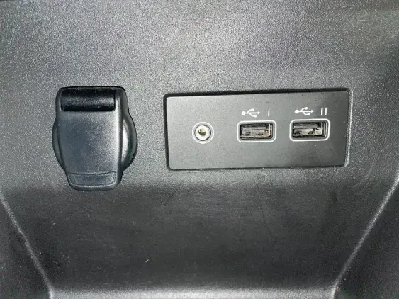 RENAULT CLIO V - voiture d'occasion - Photo 21