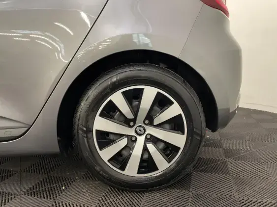 RENAULT CLIO V - voiture d'occasion - Photo 24