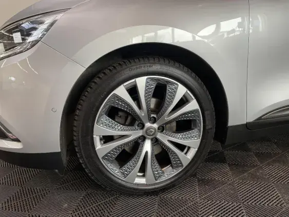 RENAULT SCENIC IV - voiture d'occasion - Photo 23