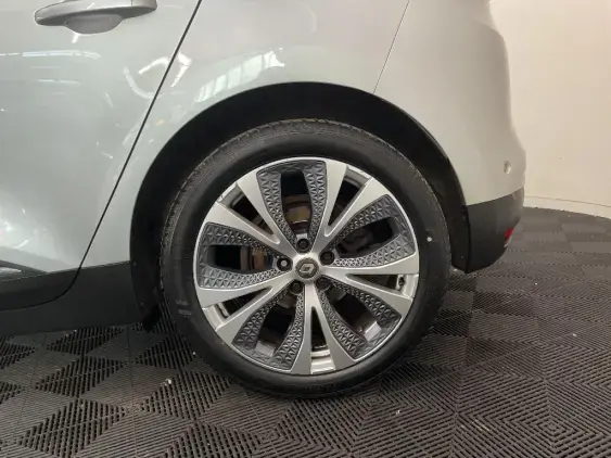 RENAULT SCENIC IV - voiture d'occasion - Photo 24