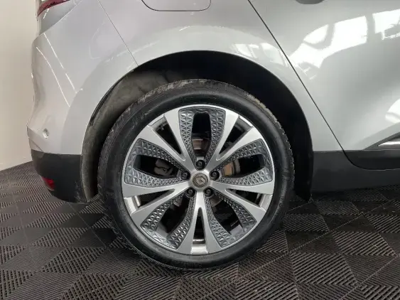 RENAULT SCENIC IV - voiture d'occasion - Photo 25