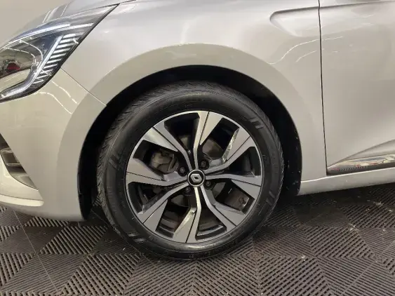 RENAULT CLIO V - voiture d'occasion - Photo 23