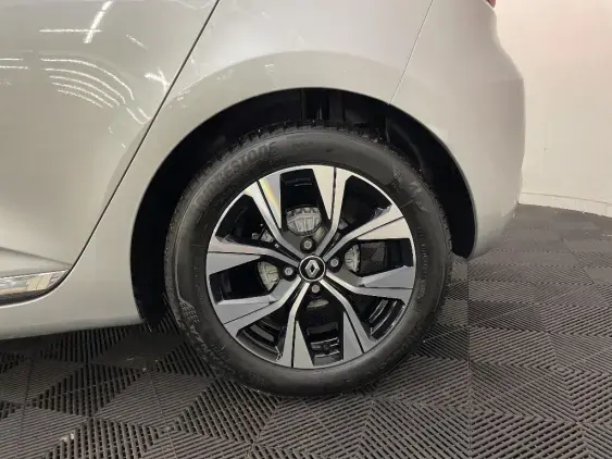 RENAULT CLIO V - voiture d'occasion - Photo 24