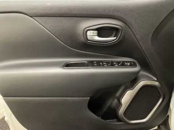 JEEP RENEGADE - voiture d'occasion - Photo 19