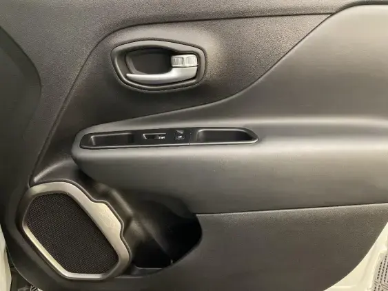 JEEP RENEGADE - voiture d'occasion - Photo 20