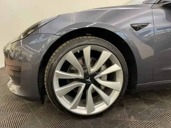 TESLA MODEL 3 - voiture d'occasion - Photo 23