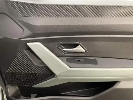 DACIA DUSTER III - voiture d'occasion - Photo 20