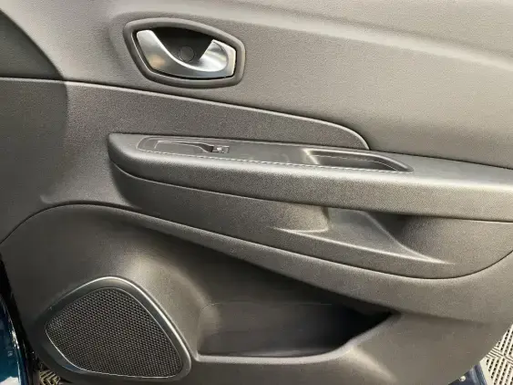 RENAULT CAPTUR - voiture d'occasion - Photo 20