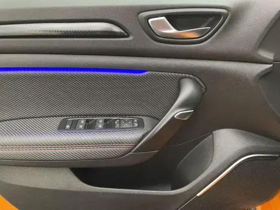 RENAULT MEGANE IV - voiture d'occasion - Photo 19