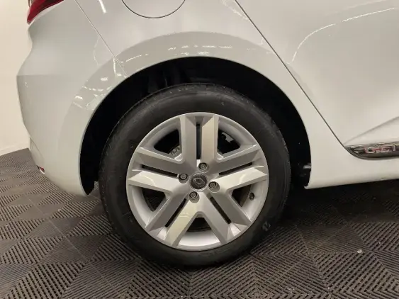 RENAULT CLIO V - voiture d'occasion - Photo 25