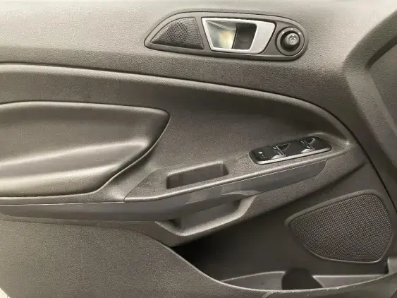 FORD ECOSPORT - voiture d'occasion - Photo 19