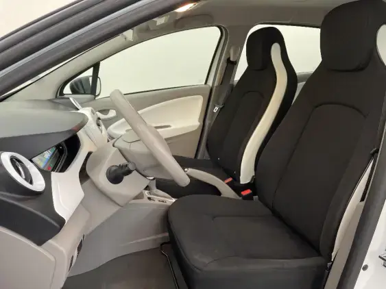 RENAULT ZOE - voiture d'occasion - Photo 18