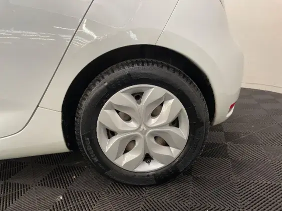 RENAULT ZOE - voiture d'occasion - Photo 24