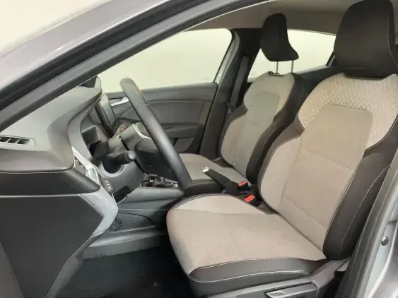 RENAULT CLIO V - voiture d'occasion - Photo 18