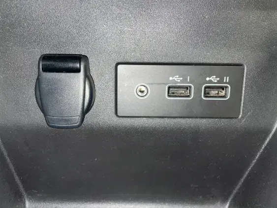 RENAULT CLIO V - voiture d'occasion - Photo 21