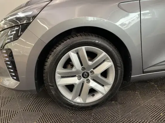 RENAULT CLIO V - voiture d'occasion - Photo 23