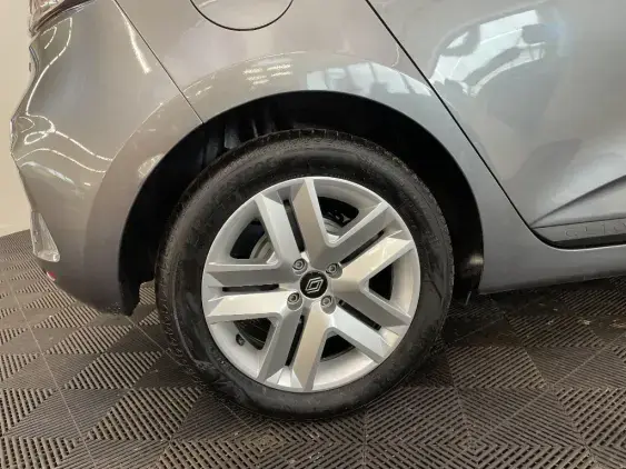 RENAULT CLIO V - voiture d'occasion - Photo 25