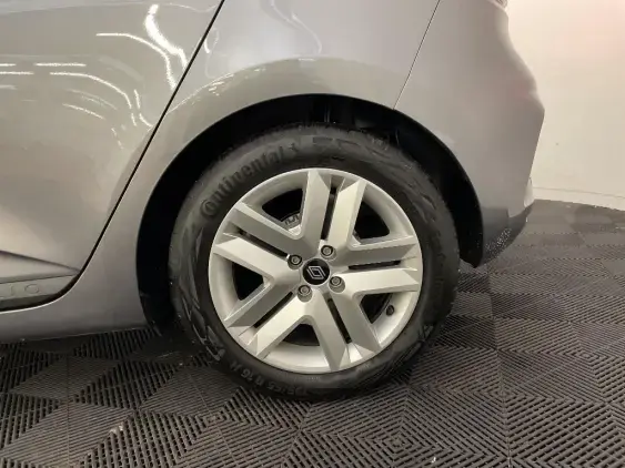 RENAULT CLIO V - voiture d'occasion - Photo 24