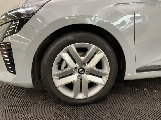 RENAULT CLIO V - voiture d'occasion - Photo 23