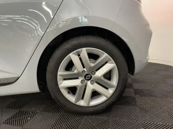 RENAULT CLIO V - voiture d'occasion - Photo 24