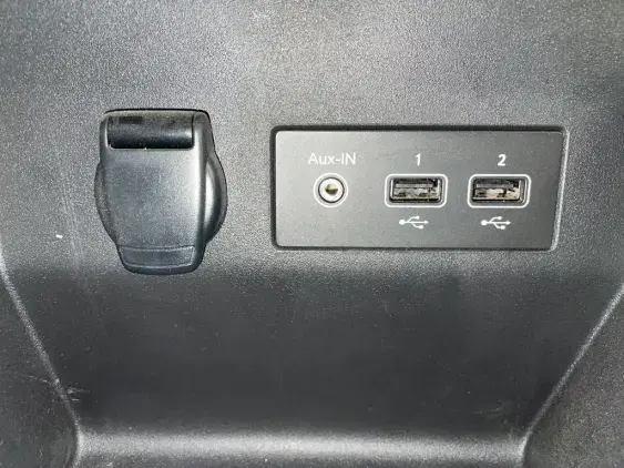 RENAULT CLIO V - voiture d'occasion - Photo 21