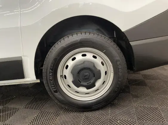 RENAULT TRAFIC FG III - voiture d'occasion - Photo 24