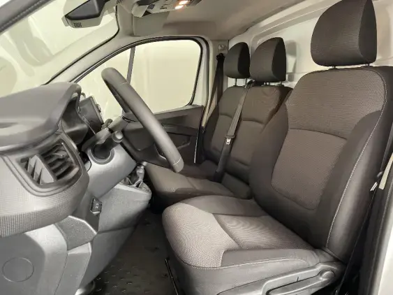 RENAULT TRAFIC FG III - voiture d'occasion - Photo 18