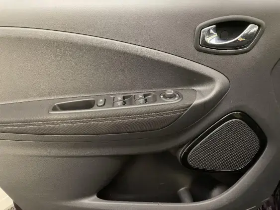 RENAULT ZOE - voiture d'occasion - Photo 19