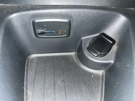 RENAULT ZOE - voiture d'occasion - Photo 21