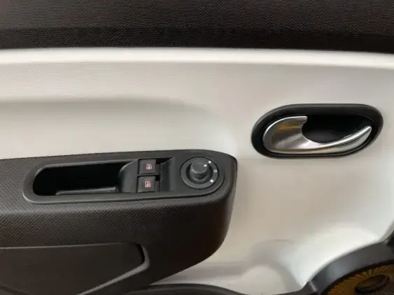 RENAULT TWINGO III - voiture d'occasion - Photo 17