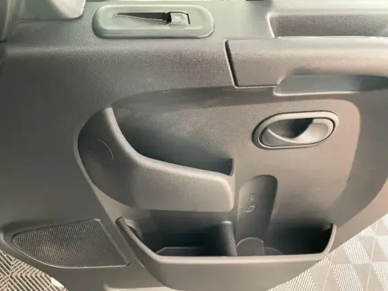 RENAULT MASTER III - voiture d'occasion - Photo 20