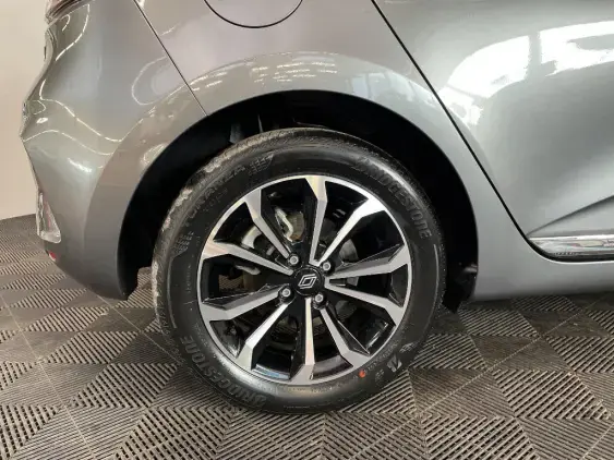 RENAULT CLIO V - voiture d'occasion - Photo 25