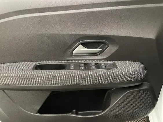 DACIA SANDERO III - voiture d'occasion - Photo 19