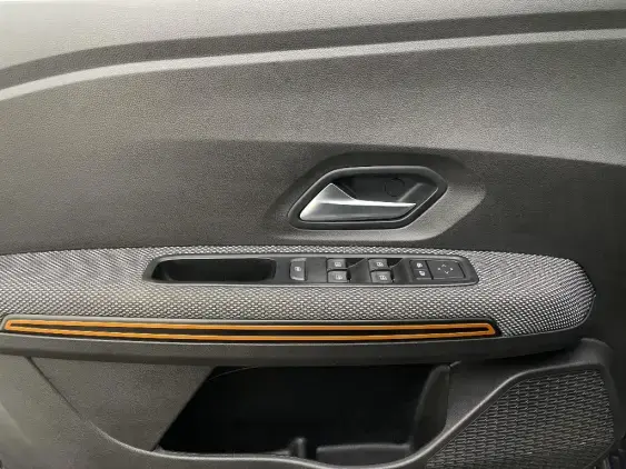 DACIA SANDERO III - voiture d'occasion - Photo 19