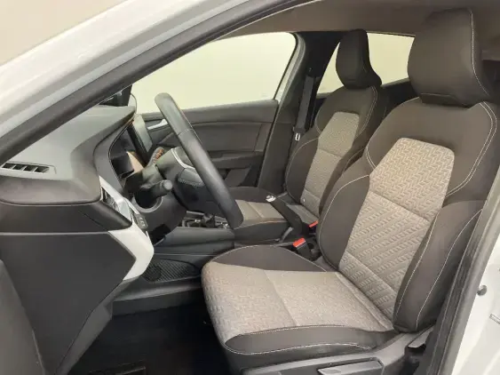 RENAULT CLIO V - voiture d'occasion - Photo 18